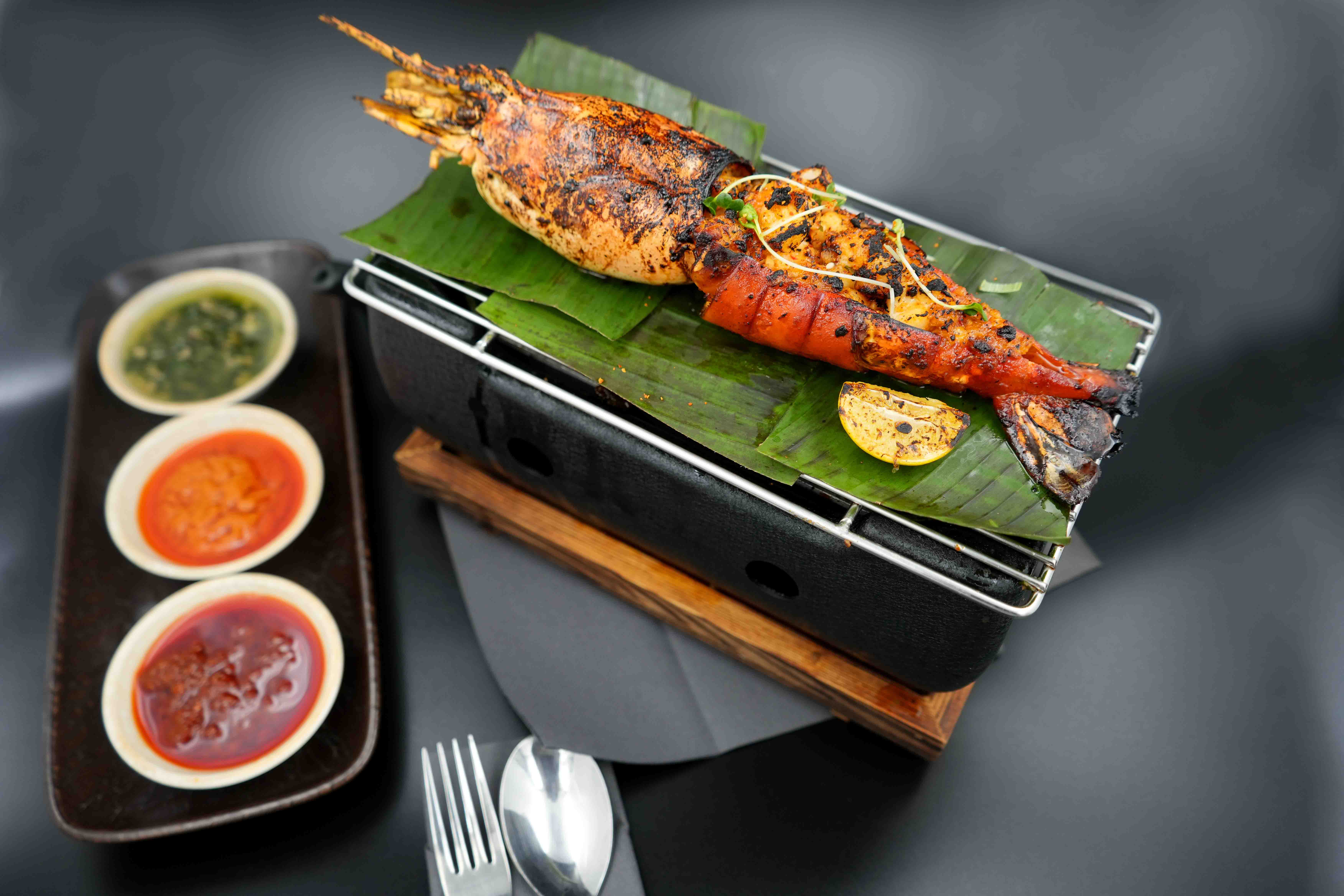 GRILLED JUMBO PROWNS (3) GRILLED JUMBO PROWNS (3)
